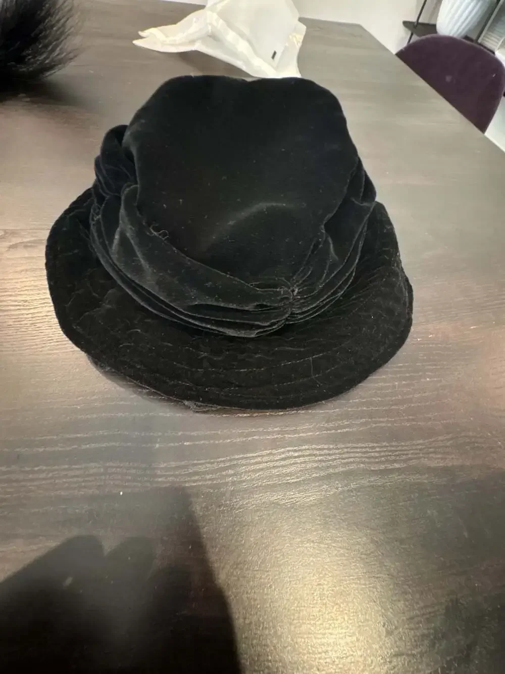 Kokin New York Vintage Black Velvet Pleated Ruffled Cloche Hat